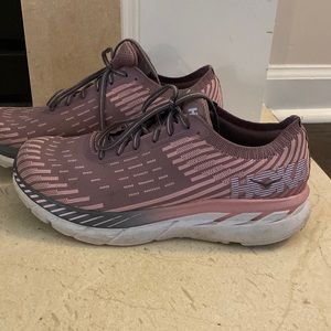 Hoka Clifton 5